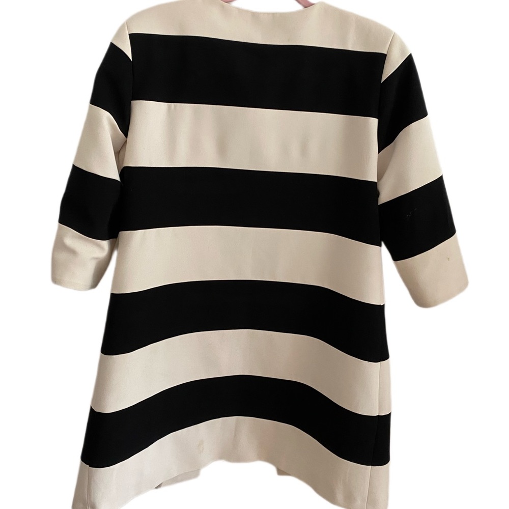 Rinascente Dramatic Lightweight Jacket/Coat - image 3